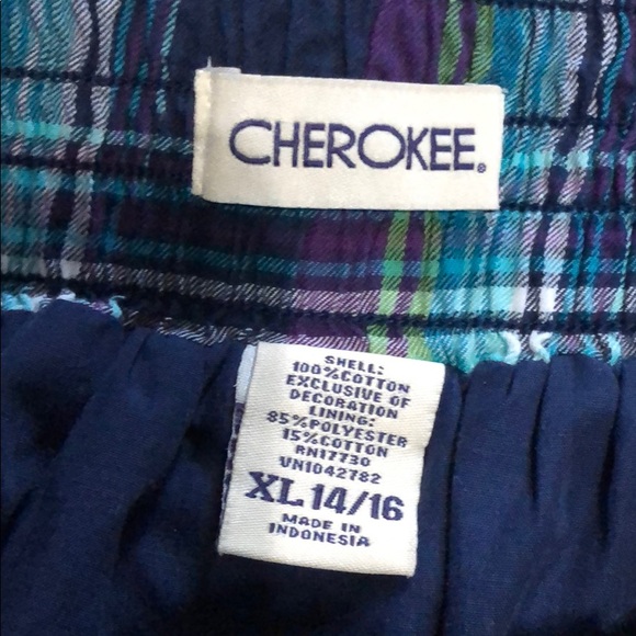 Cherokee girls plaid skirt with pockets - Picture 5 of 5